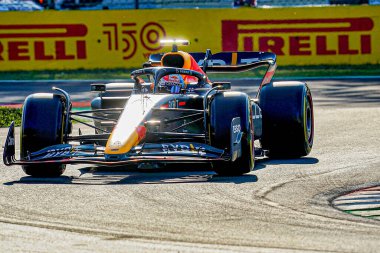  Sergio Perez (MEX) Redbull Racing RB18 