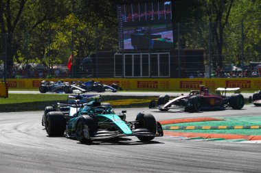  Sebastian Vettel (GER) Aston Martin AMR22
