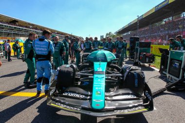  Aston Martin Aramco Bilinen F1 Ekibi hatta.