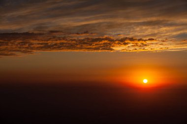 Unutulmaz bir günbatımında güzel bir akşam