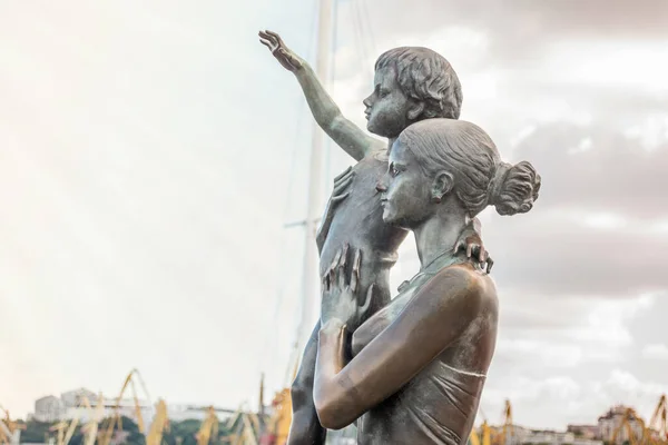 Odessa Ukraine August 2021 Bronze Sculptural Composition Seaman Wife Symbol — Stock Photo, Image