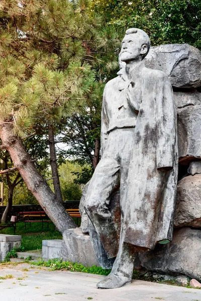 Dseb Армения Августа 2020 Года Памятник Армянскому Поэту Ованнесу Туманяну — стоковое фото