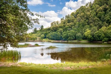 Tsover Gölü 'nün güzel manzarası, Dsegh, Ermenistan. Lori Eyaleti