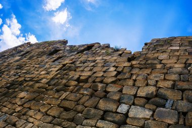 Amberd Kalesi Duvarı