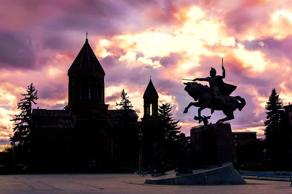 Армении Гюмри Ночная Сцена Драматическим Небом Вид Центральной Площади Церковь — стоковое фото