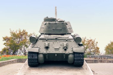 Eski Sovyet tankı. Arka plan