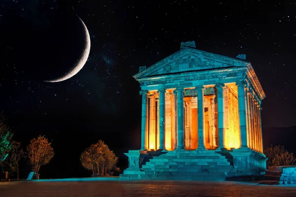 Night View Pagan Temple Garni Background Moon Hellenistic Temple Republic — Fotografia de Stock
