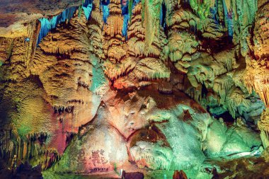 Prometheus Mağarası. Georgia, doğa.
