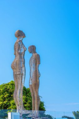 Batumi / Gürcistan - 08 Eylül 2018: Tamar Kvesitadze 'nin hareketli heykeli 