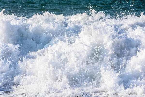 Морская Волна Пеной Спреем Время Шторма Концепция Напряженности Борьбы — стоковое фото