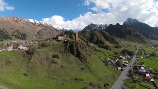 Drone Zastrzelony Górach Kaukazu Gudauri Georgia Pogląd Arial — Wideo stockowe