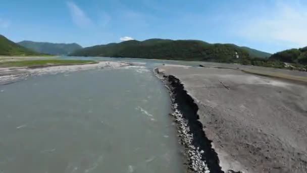 Gürcistan Gudauri Deki Dağların Eteklerindeki Göl Arial Görünüm — Stok video