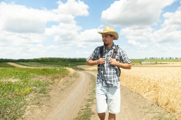 Man Makes Tourist Trip Village Wheat Fields Meadows Country Road — Φωτογραφία Αρχείου