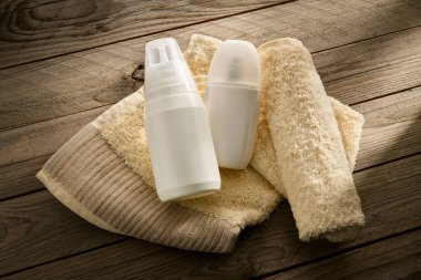 Etiketlenmemiş vücut bakım ürünleri, özelleştirme için uygun