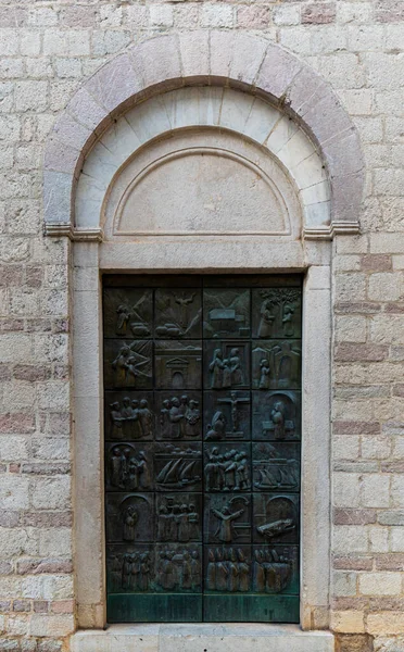 Building Facade Wall Old House Closed Door Architectural Detail Close — 스톡 사진
