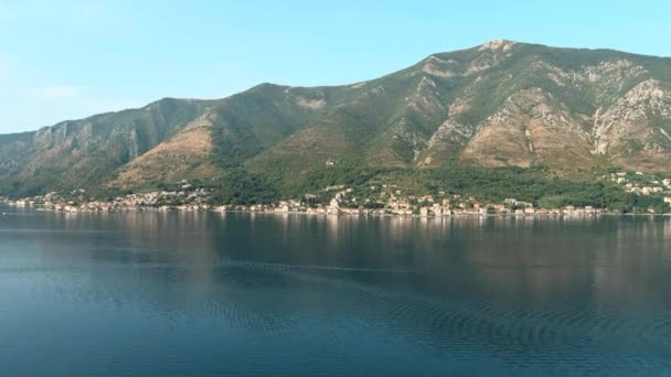 Μαυροβούνιο Αδριατική Θάλασσα Κόλπος Του Κότορ Δημοφιλές Τουριστικό Σημείο Χωριό — Αρχείο Βίντεο