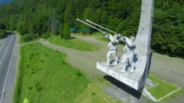 Ukraine Carpathian Mountains Monument Hutsuls Trembites Ukrainian Culture Drone Aerial — Vídeo de Stock