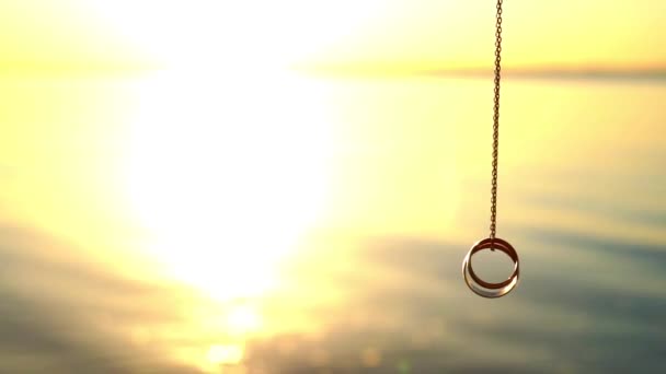 Tramonto Alba Sulla Spiaggia Tempo Senza Vento Anelli Nuziali Una — Video Stock