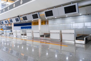 Chrome interior elements in the airport terminal