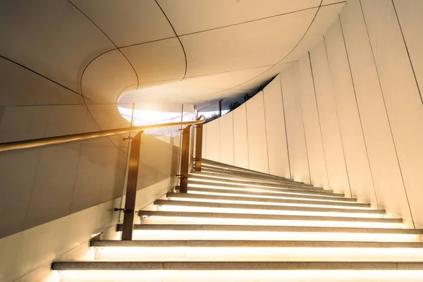 Una Escalera Caracol Artística Aire Libre — Foto de Stock