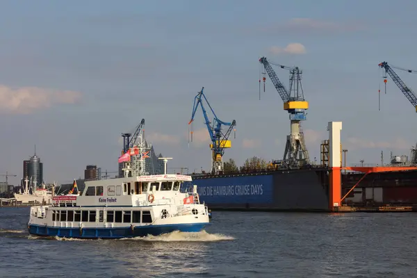 Alemania Hamburg Agosto 2017 Puerto Terminal Contenedores Puerto Alemán Hamburgo —  Fotos de Stock