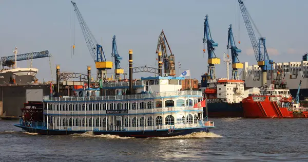 Niemcy Hamburg Sierpień 2017 Port Terminal Kontenerowy Niemieckim Porcie Hamburgu — Zdjęcie stockowe