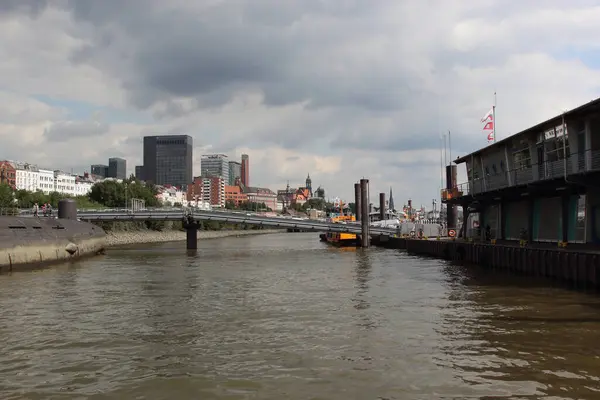 Almany Hamburg 2017 Ağustos Hamburg Alman Limanındaki Kargo Gemileri Yükleme — Stok fotoğraf