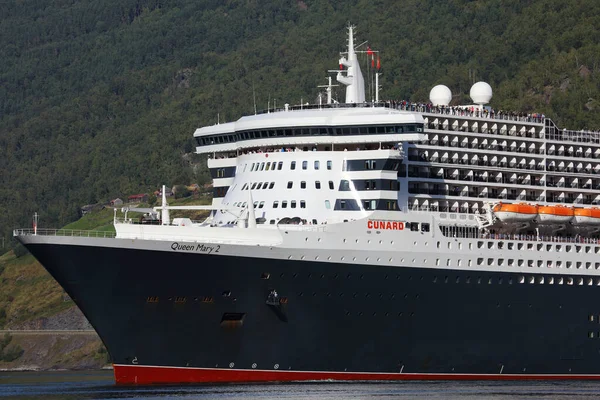 Aurlandsfjord Norveç Ağustos 2017 Rms Queen Mary Yolcu Gemisi — Stok fotoğraf