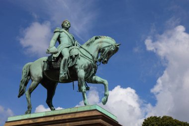 Oslo - Reiterstand bild Koenig Karl Johan III / Oslo - Binicilik heykeli Kral III. Karl Johan / 3.