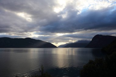 Fresvik yakınlarındaki Sognefjord bei Fresvik / Sognefjorden