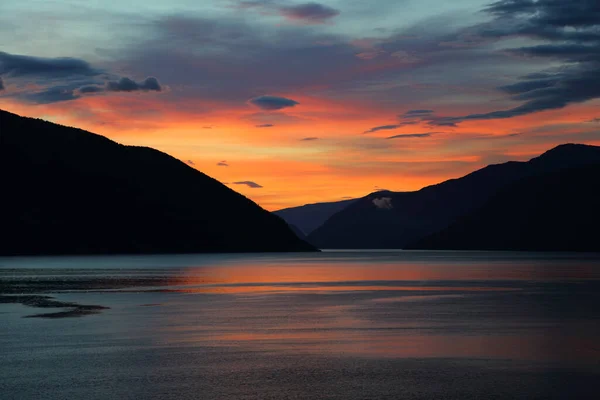 Sonnenaufgang Sognefjord Bei Fresvik Sunrise Sognefjorden Nära Fresvik — Stockfoto