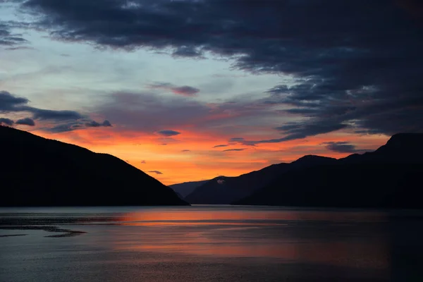 Sonnenaufgang Sognefjord Bei Fresvik Sunrise Sognefjorden Nära Fresvik — Stockfoto