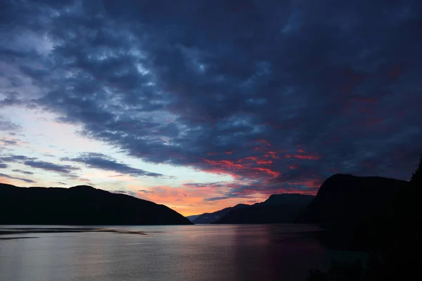 Sonnenaufgang Sognefjord Bei Fresvik Sunrise Fresvik Yakınlarında Sognefjorden — Stok fotoğraf