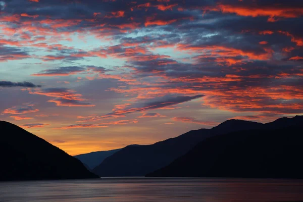 Sonnenaufgang Sognefjord Bei Fresvik Sunrise Sognefjorden Cerca Fresvik — Foto de Stock