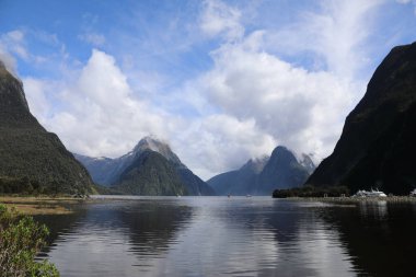 Milford Ses / Milford Ses