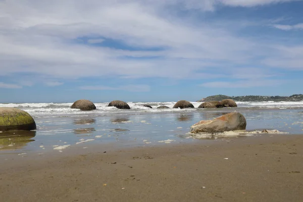 Pedras Moeraki Pedras Moeraki — Fotografia de Stock