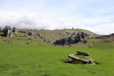 Neuseeland - Castle Hill Rocks / Yeni Zelanda Castle Hill Kayalıkları /