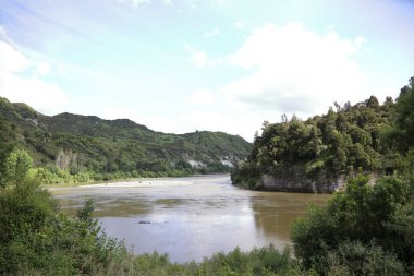 Whanganui Nehri / Whanganui Nehri / 