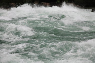 Niagara Nehri - Stromschnellen / Niagara Nehri - Beyaz Su