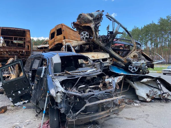 Irpen 'deki araba mezarlığı. Otomatik Mezarlık