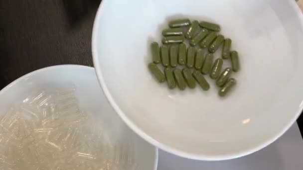 Filling Empty Capsules Capsulizer Part Pre Made Tablets Made Home — Stockvideo