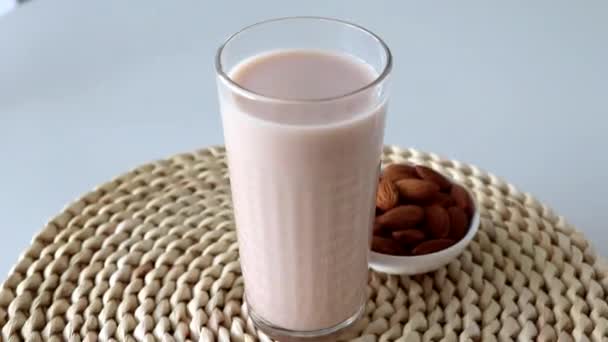 Lactose Free Vegetable Nut Almond Milk Hyacinth Mat Circular Motion — Vídeos de Stock