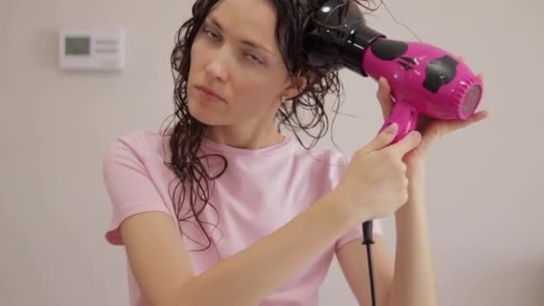 Drying Curly Hair Type Diffuser Hair Dryer Cgm Method — Vídeos de Stock