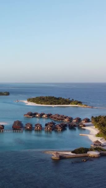 Maldivas Agosto 20222 Belos Bungalows Maldivas Pôr Sol Editorial Ilustrativo — Vídeo de Stock