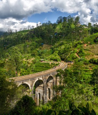 Nuwara Eliya, Sri Lanka 'daki Nine Arch Köprüsü Viaduct.