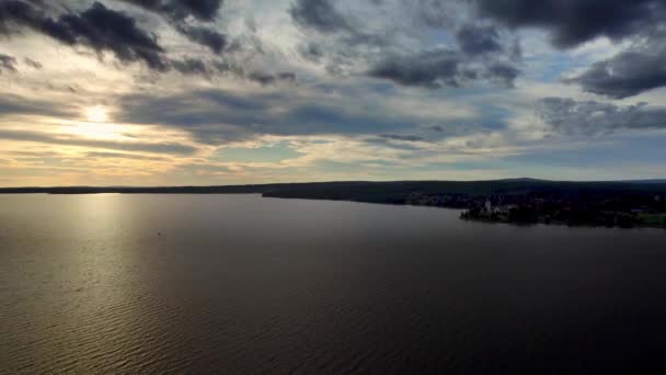 Вид Воздуха Панорамный Вид Спокойное Озеро Сильян Швеции Теплым Цветным — стоковое видео