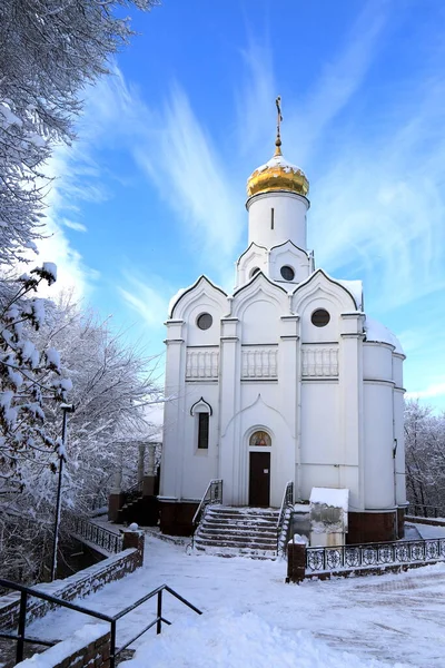 Noël Hiver Paysage Nouvel Église Orthodoxe Chrétienne Couverte Neige Ville — Photo