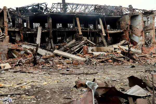 Ruined House Ukraine Destroyed Burnt Civilian Building Rocket Attack Russian — стокове фото