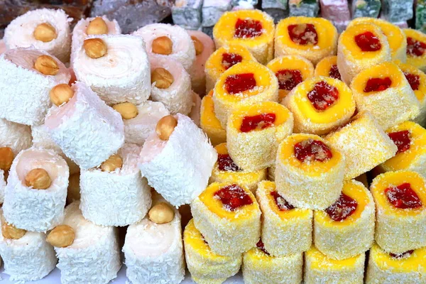 Türkische Köstlichkeiten Türkische Süßigkeiten Auf Der Ladentheke Delikates Dessert Süßigkeiten — Stockfoto