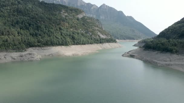 Drone Girato Sopra Livelli Acqua Declino Del Lago Ayous Durante — Video Stock